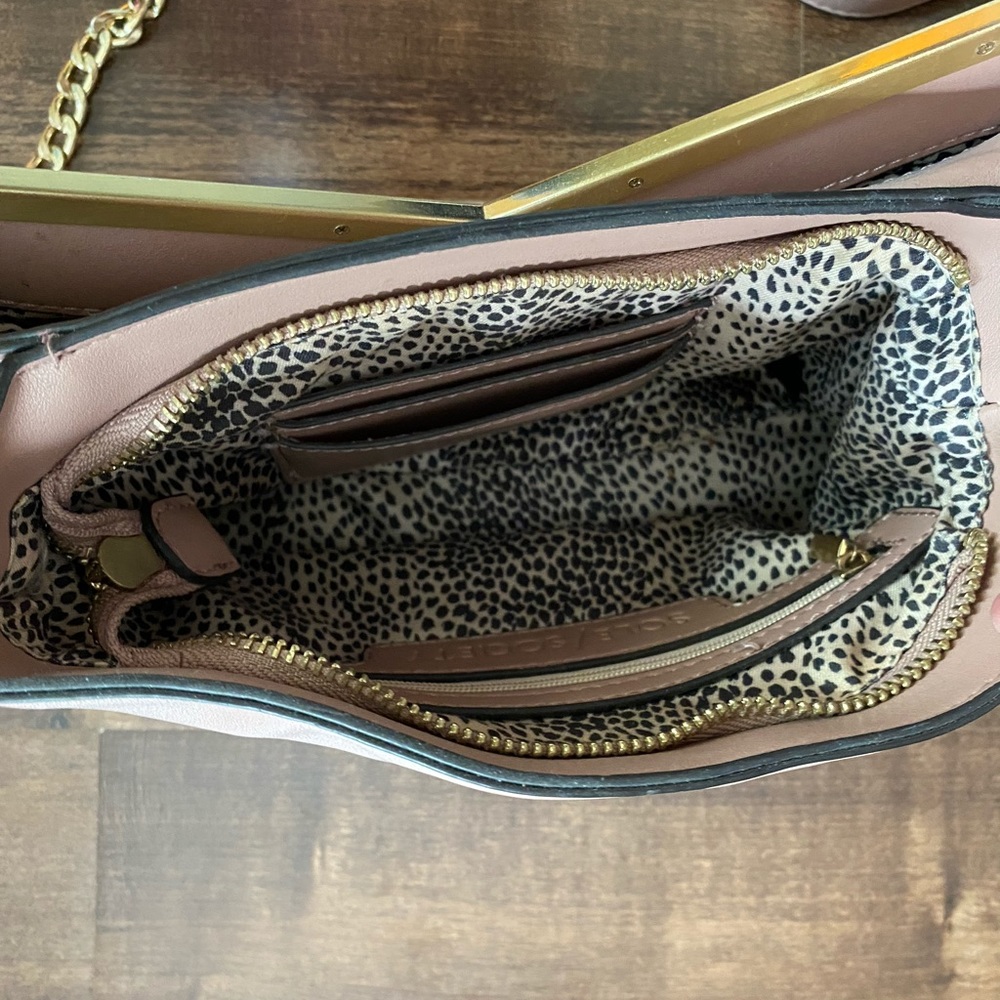 Crossbody bag